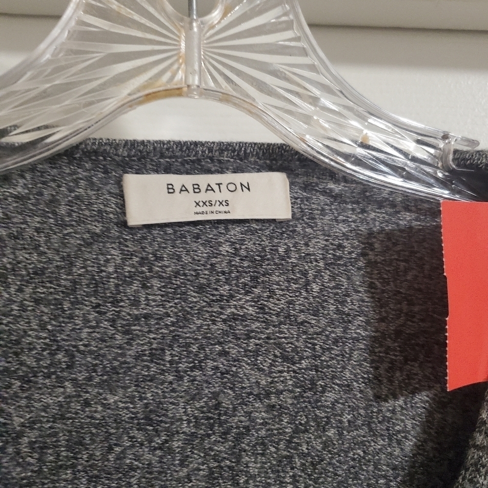 Aritzia Babaton Oversized V-Neck Sweater Front Pockets Dark Gray Size XXS/XS - Picture 4 of 9